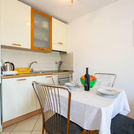 Irena With Bikes Included Lägenhet