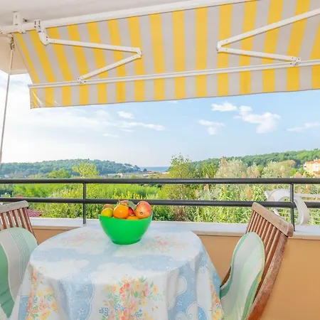 Irena With Bikes Included Apartman