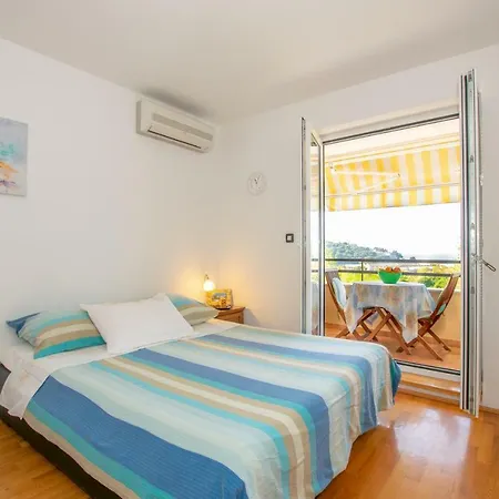 Apartment Irena With Bikes Included *